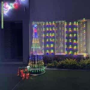 Christmas Light display at  Sheen Way, Edmondson Park