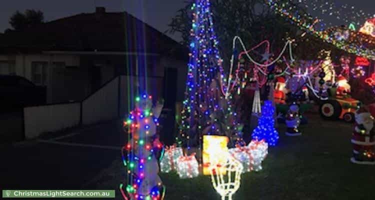 Christmas Light display at 73 Bulong Avenue, Ascot