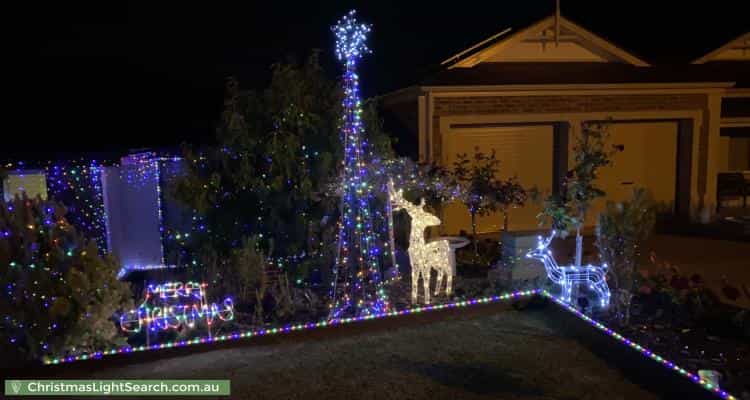 Christmas Light display at 26 Goldfinch Way, Hewett