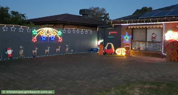 Christmas Light display at 104 Kensington Way, Burton