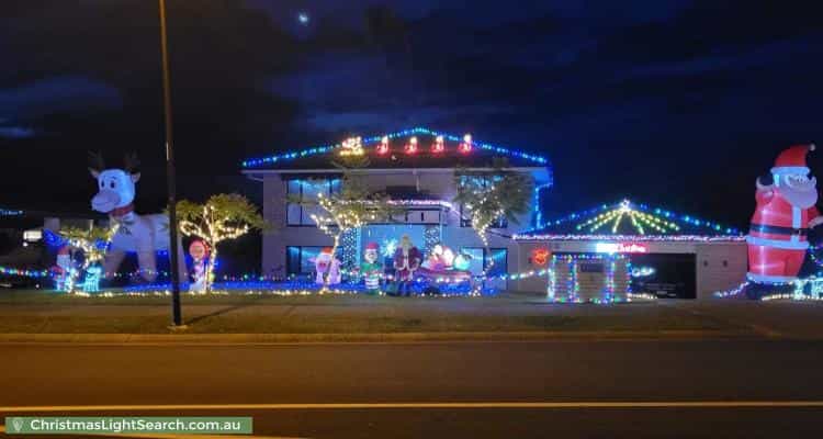 Christmas Light display at 15 Wunburra Circle, Pacific Pines