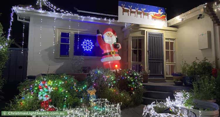 Christmas Light display at 42 Hodder Street, Brighton East