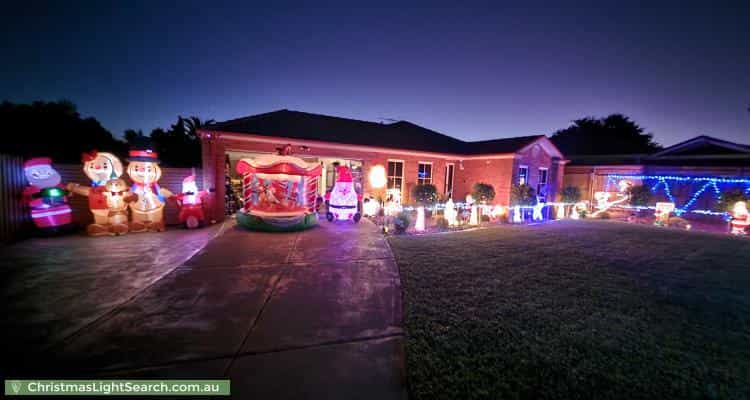 Christmas Light display at 11 Hollydale Court, Melton West