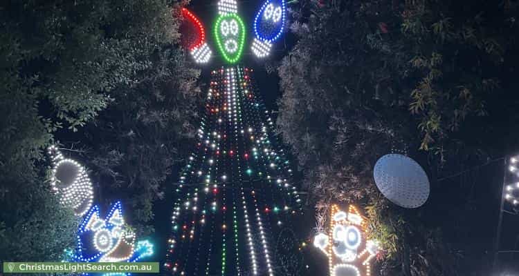 Christmas Light display at 1 Eaglemont Retreat, Conder