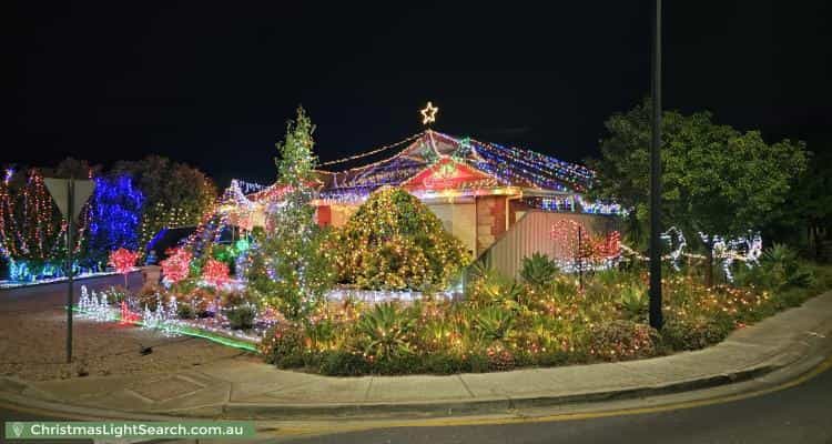 Christmas Light display at 29 Selway Place, Evanston Park