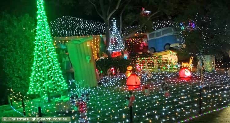 Christmas Light display at 9 Oakwood Avenue, Woodlands