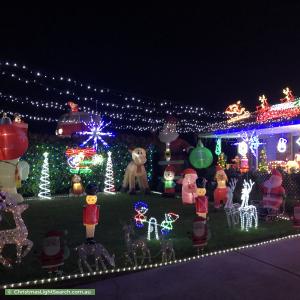 Christmas Light display at 18 Hobday Place, Dunlop