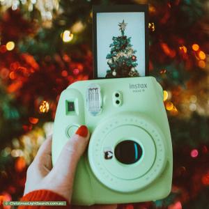 How to Take Great Photos of Christmas Lights (Like a Pro)